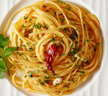 Spaghetti aglio, olio e peperoncino